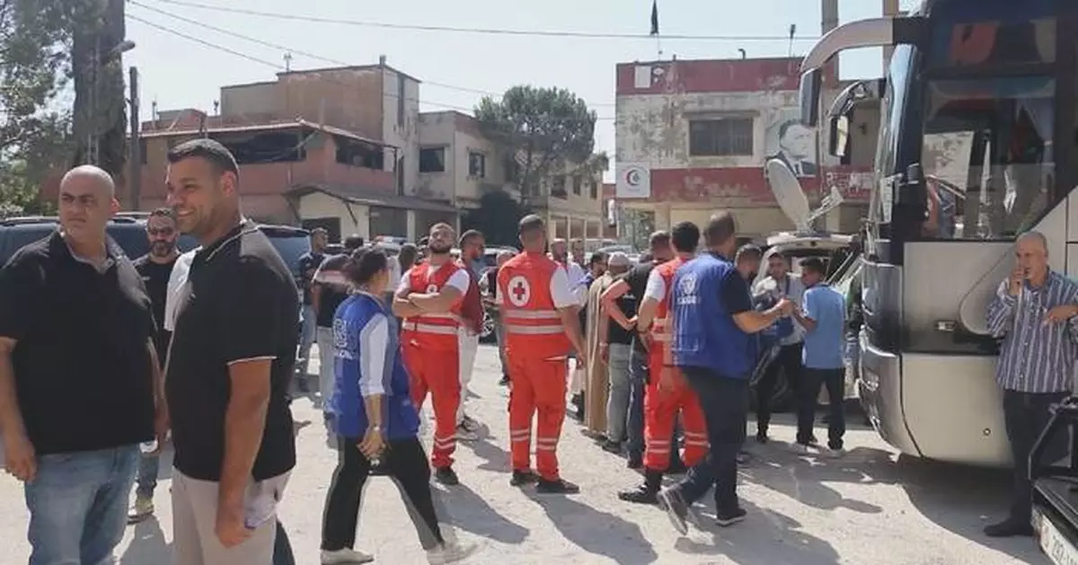 First group of Syrian refugees returns home from Lebanon under UN-backed plan