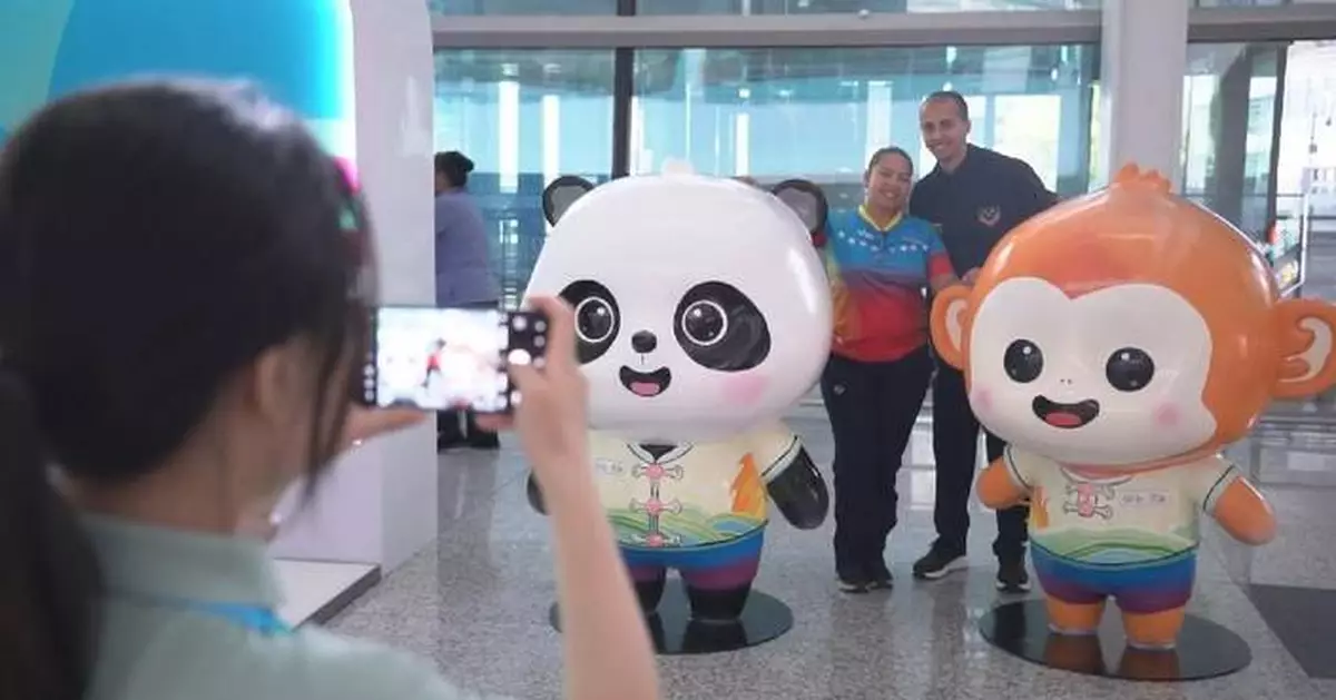 Thousands of volunteers on hand to help out at Chengdu World Games