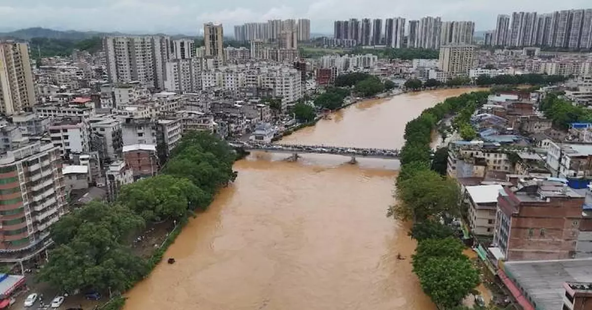 20 rivers across China experience flooding above warning water levels