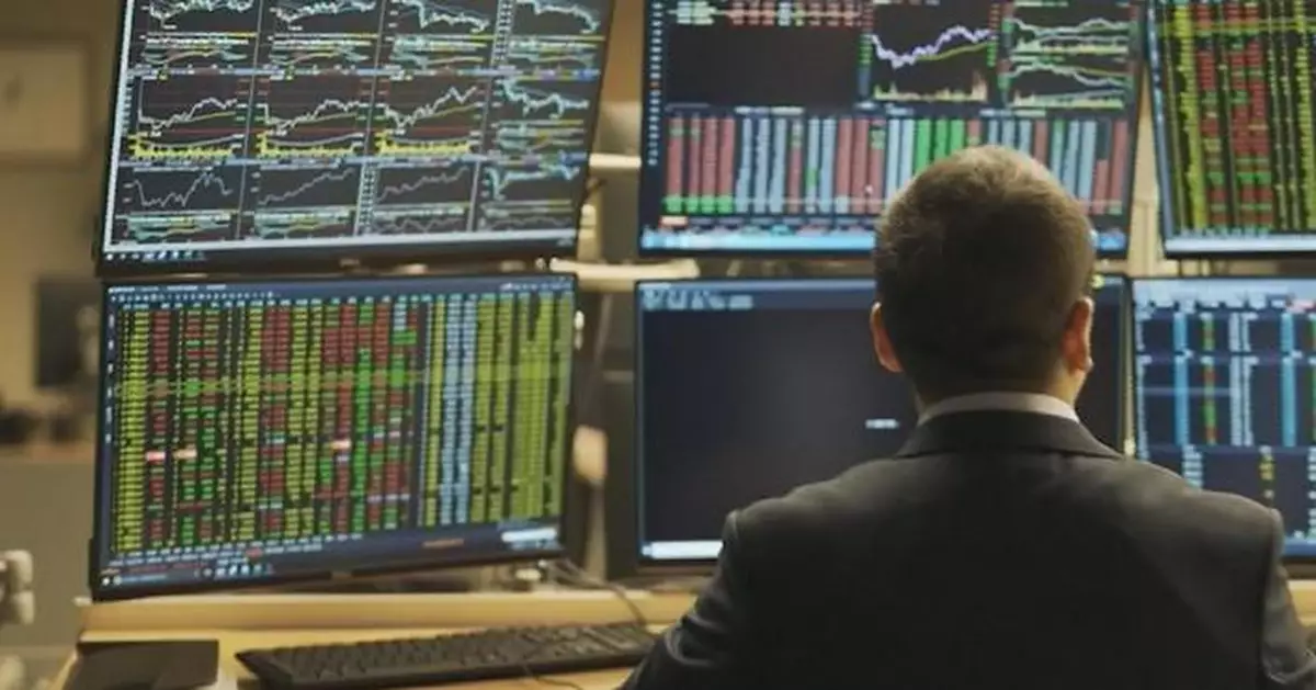 Listed companies in Shanghai, Shenzhen register record cash dividends