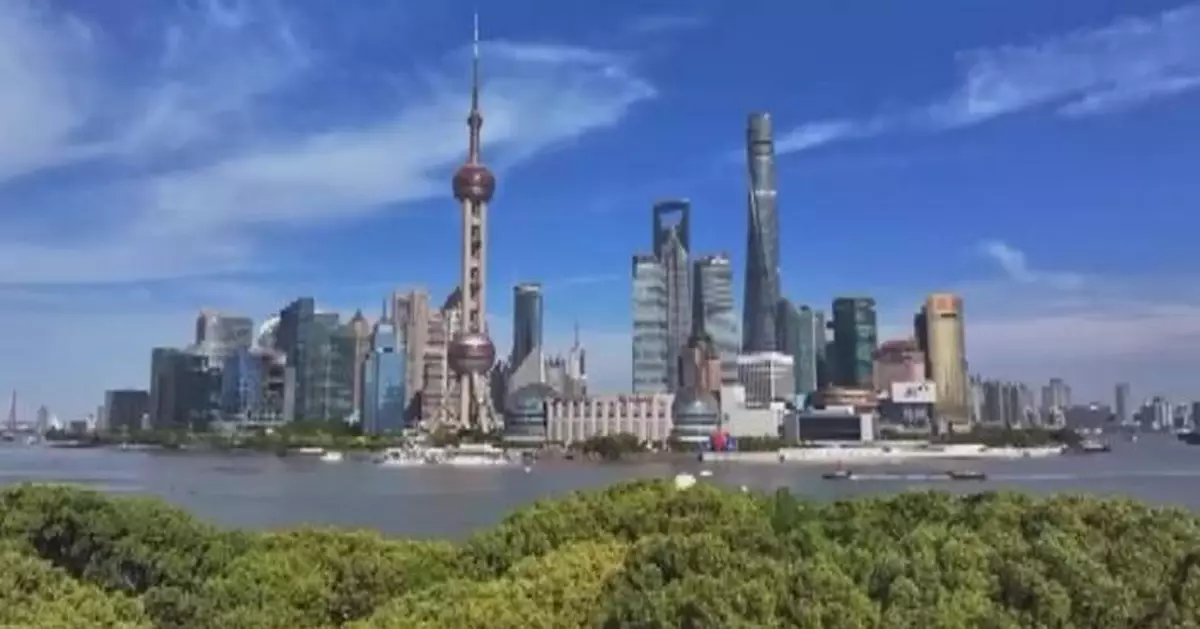 China's foreign trade maintains upward trajectory