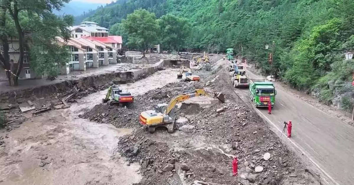 Local authorities strengthen relief efforts in Gansu after deadly mountain torrents