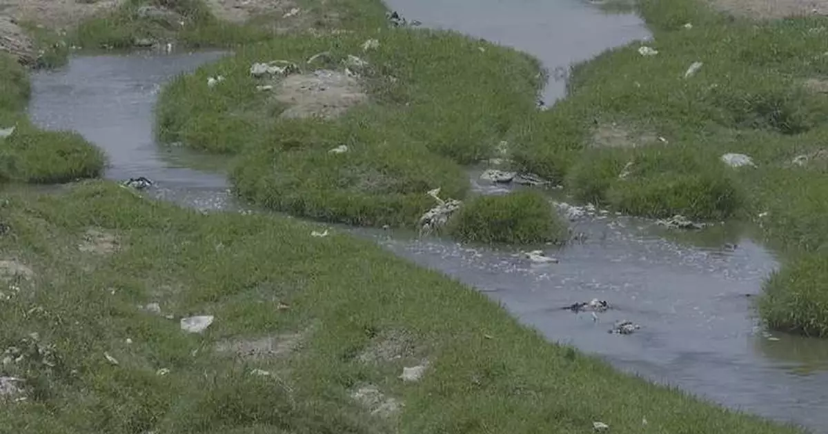 Kabul's once-thriving river reduced to trickle due to war damage, climate change