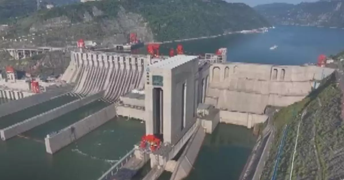 Ship lift on upper Yangtze River handles over 23,000 ships
