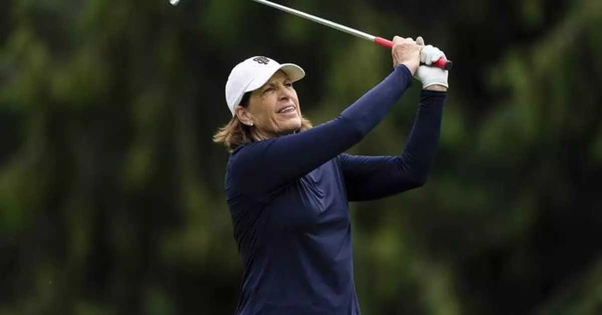 Brooke Henderson back in contention in Portland Classic in bid to end long victory drought