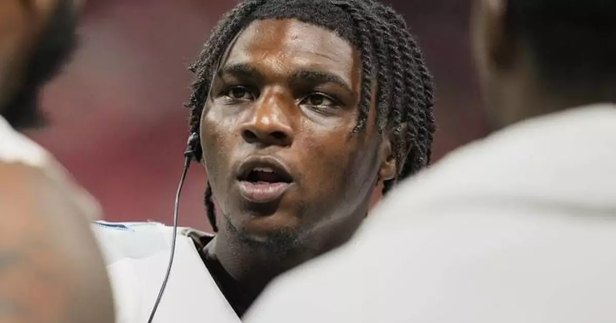 Titans' Simmons says his shove of Ward was simply flared tempers and blown out of proportion