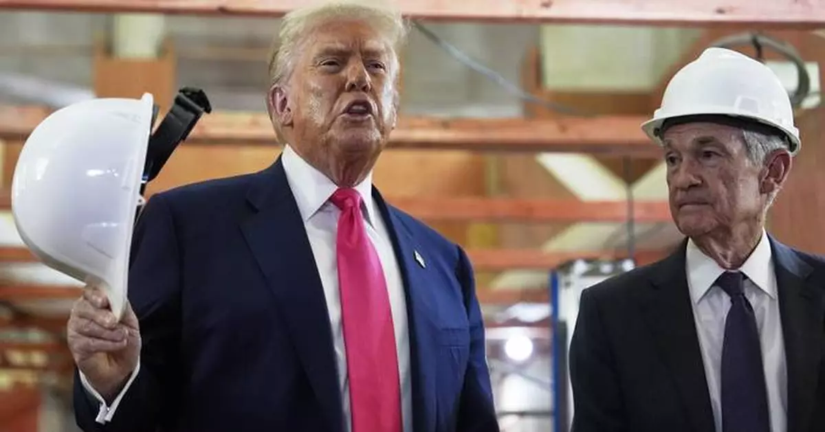 Trump calls on the Federal Reserve board to take full control of the central bank from Powell