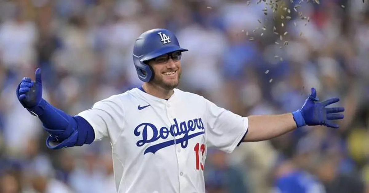 Max Muncy and Teoscar Hernandez each homer twice, lead Dodgers past Cardinals 12-6