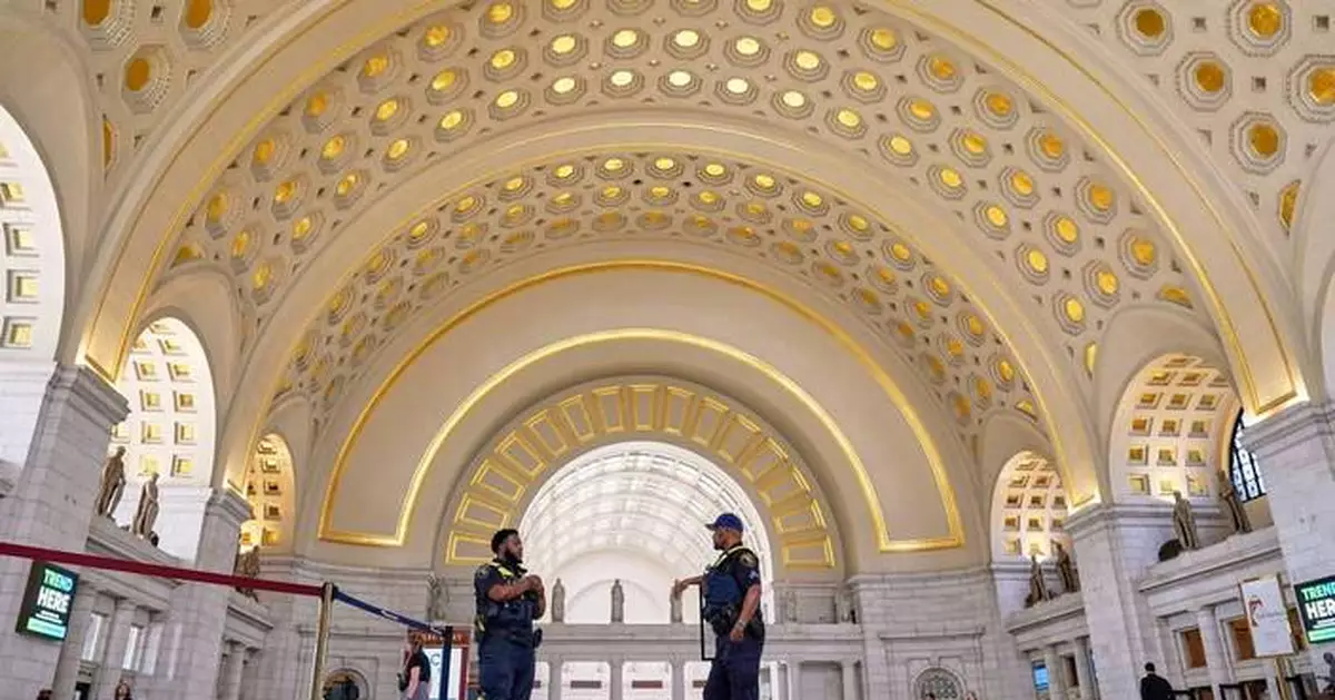 Trump extends control over Washington by taking management of Union Station away from Amtrak
