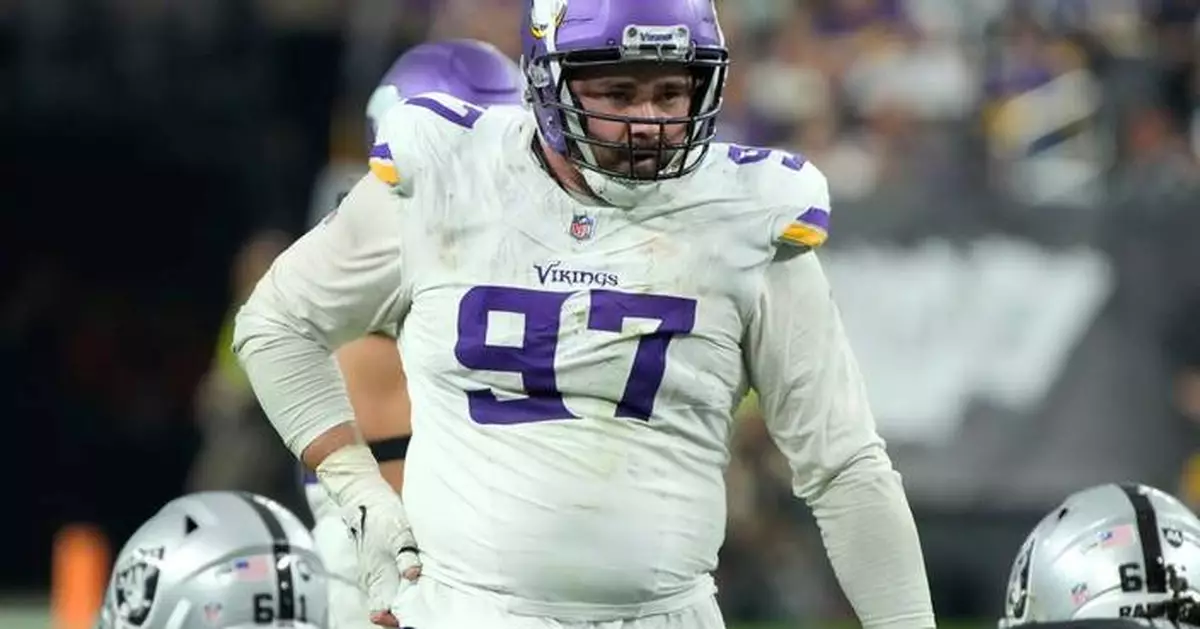 Jets make trade for Phillips official and place Weaver on season-ending IR, cut Mathis