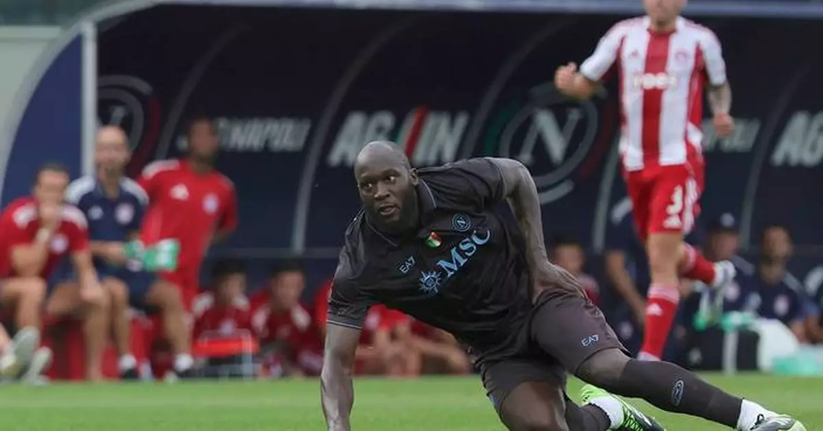 Napoli striker Lukaku may need surgery on thigh injury