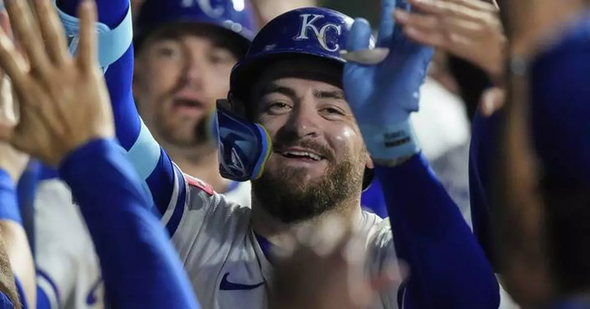 Perez and Isbel 2-run homers in the 6th inning power the Royals to a 7-4 win over the Nationals