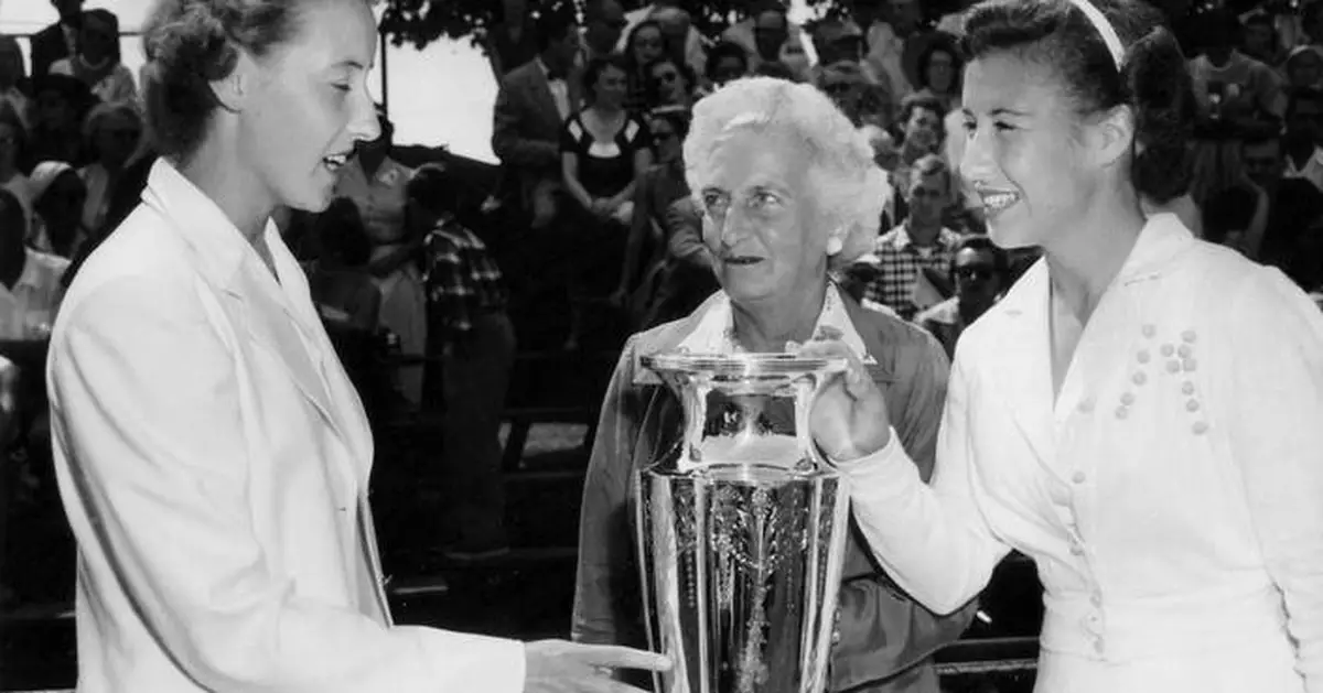 Angela Mortimer Barrett, former Wimbledon champion, has died at 93
