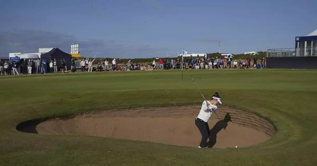 Yamashita struggles and sees her Women's British Open lead shrink to 1 shot over Kim
