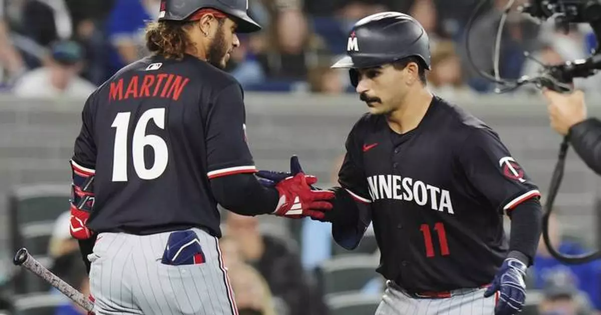 Gasper hits tying homer in 9th, Wallner adds winning blast as Twins rally to beat Blue Jays 7-5
