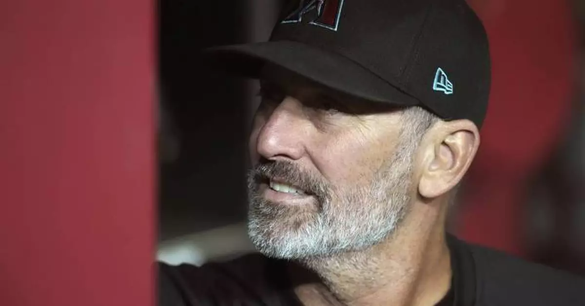 Flight issues delay Diamondbacks' arrival in Milwaukee until nearly 4 a.m.