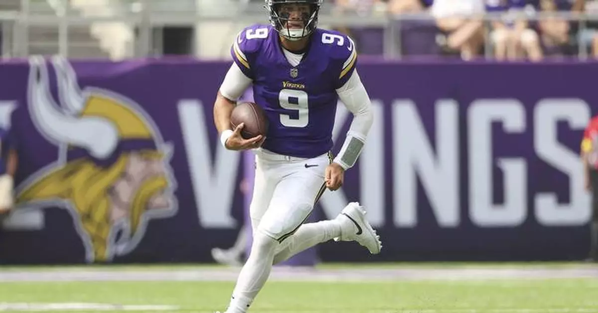J.J. McCarthy leads scoring drive in brief return for Vikings
