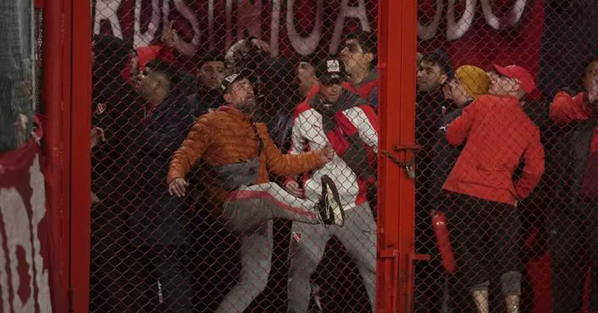 More than 100 Chilean fans arrested after violence in the stands during soccer match in Argentina