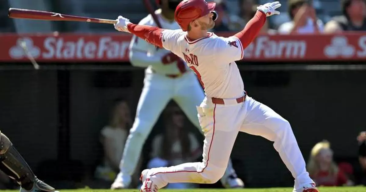 Taylor Ward hits 3-run homer in 9th to lift the Angels past the White Sox, 8-5