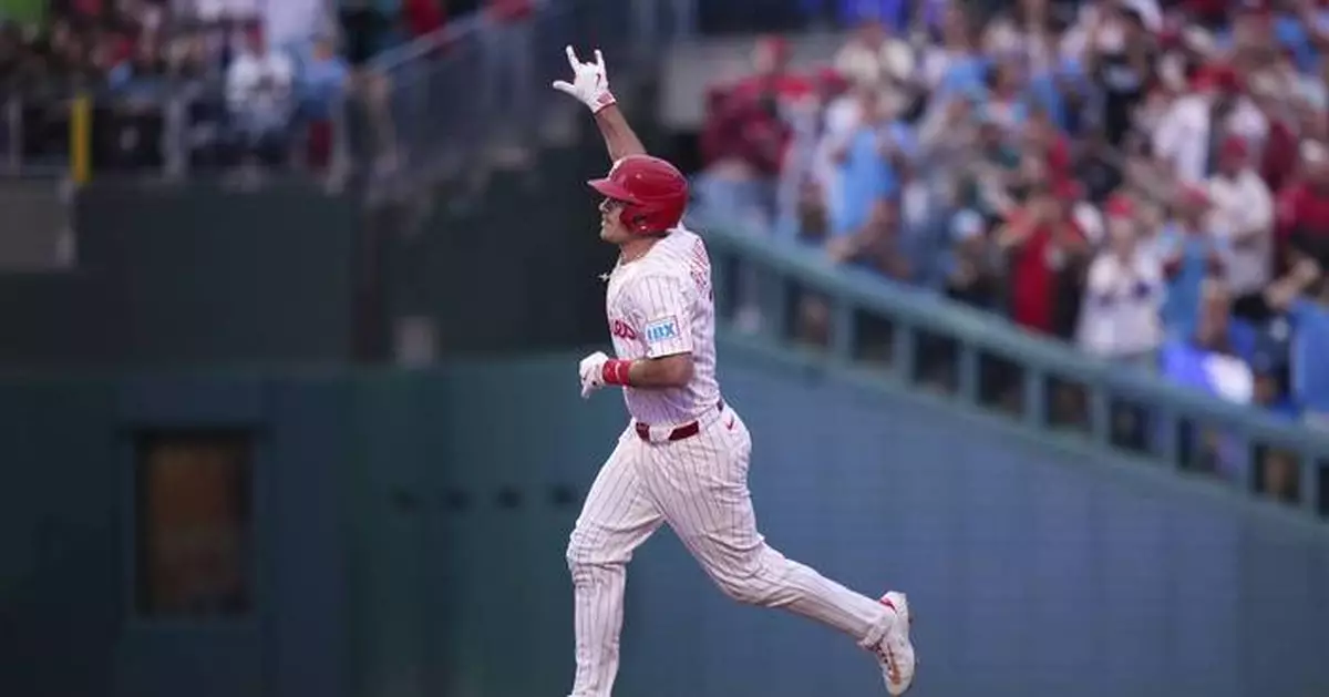 Turner, Harper power Phillies to 12-7 rout of Mariners