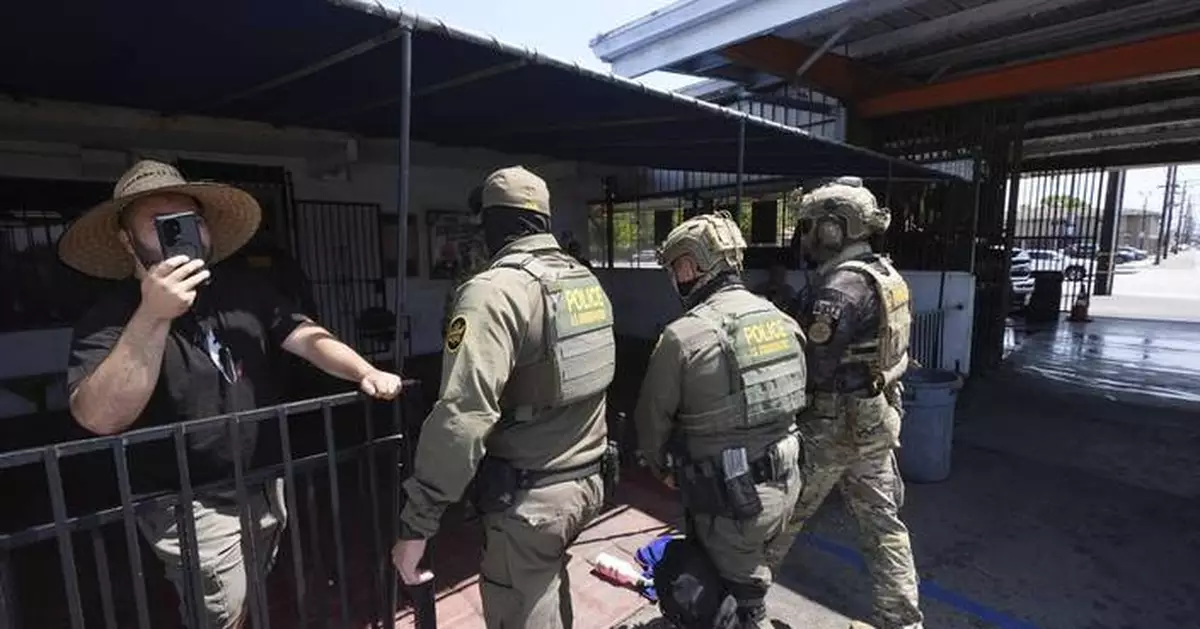 Wisconsin court commissioner resigns after dispute over immigration warrant