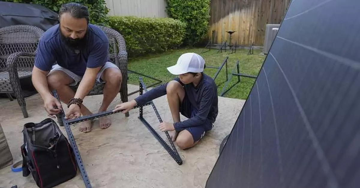 Solar panels that fit on your balcony or deck are gaining traction in the US