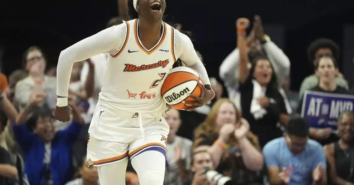 Copper scores 28, Mack has first double-double, Mercury defeat Sky 83-79