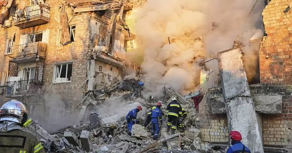 European defense leaders pledge pressure to end the war after Russian strike on Kyiv