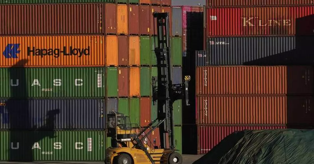 US tariffs put 30,000 South African jobs at risk, officials say