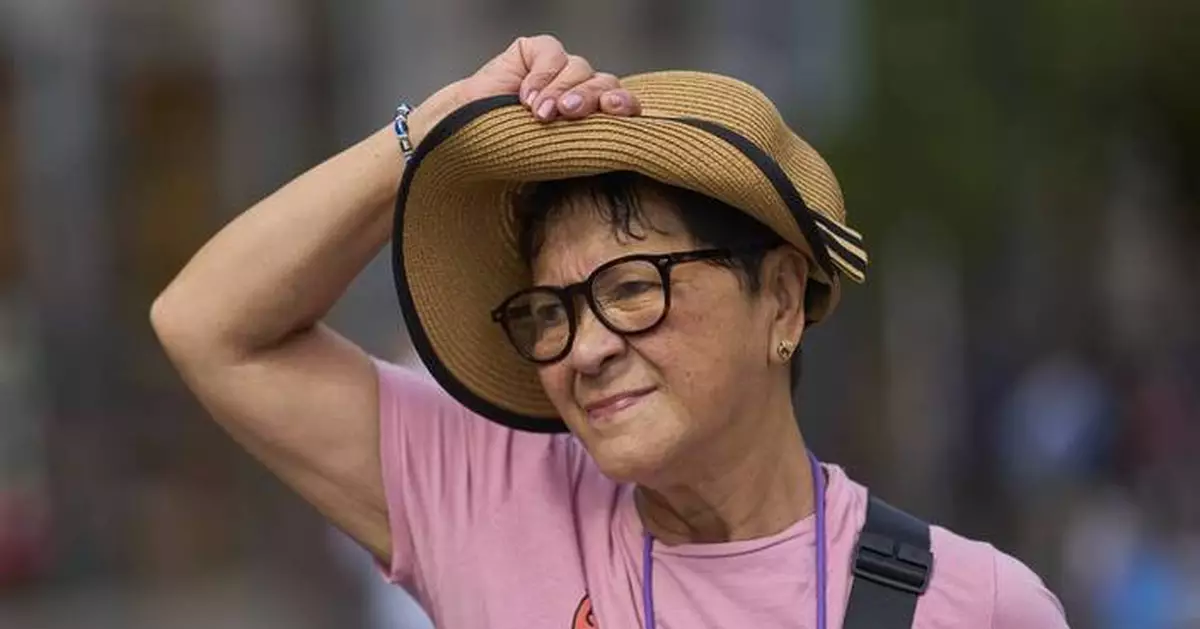 Europe sizzles: See the impact of the heat wave in photos