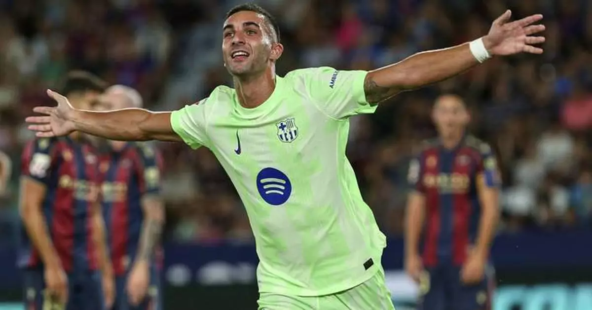 Barcelona roars back to win 3-2 at Levante as Atletico Madrid drops more points