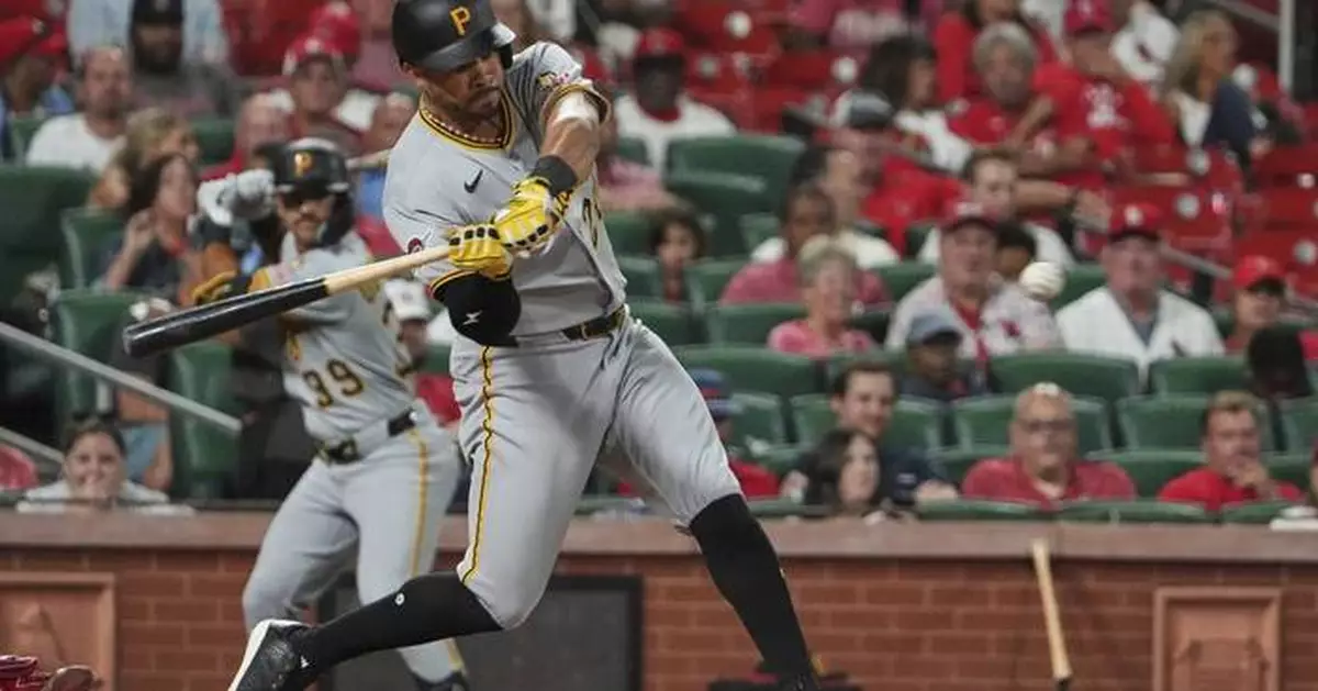 Pham's two-run single lifts Pirates over Cardinals 2-1