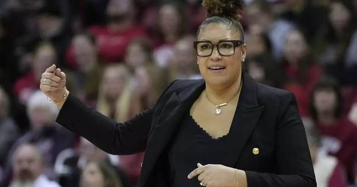 Ex-Wisconsin players say in lawsuit that former coach Marisa Moseley psychologically abused them