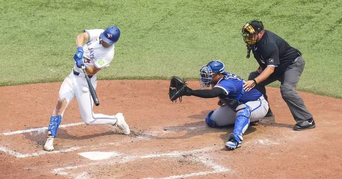 Kyle Isbel has go-ahead hit as Royals score 5 in 10th to beat Blue Jays 7-4