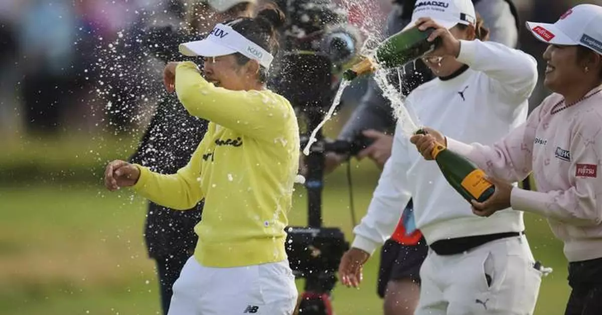Miyu Yamashita of Japan wins the Women's British Open for her first major title