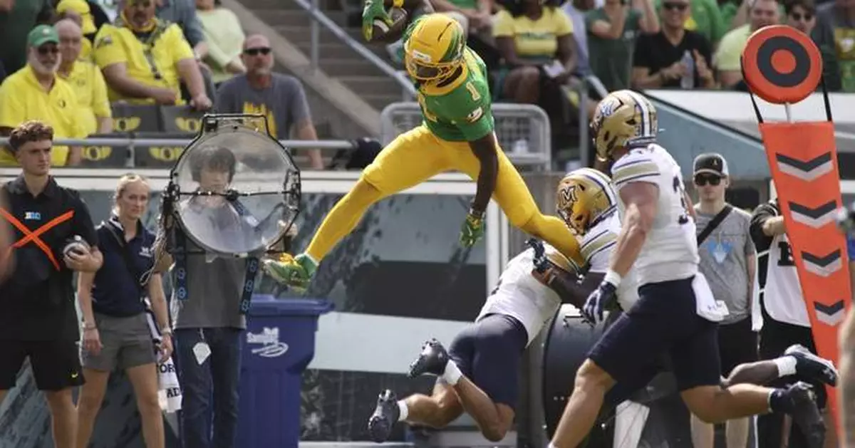No. 7 Oregon routs Montana State 59-13 in the season opener