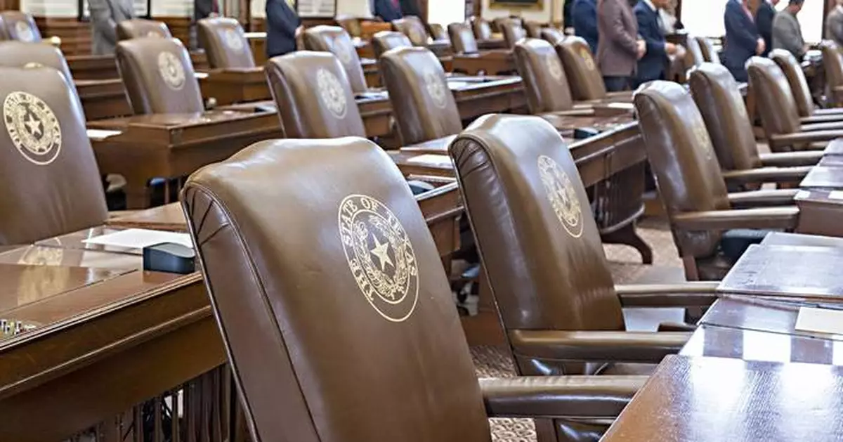 California's Newsom, Pelosi back Texas Democrats as GOP warns of more escalations over walkout