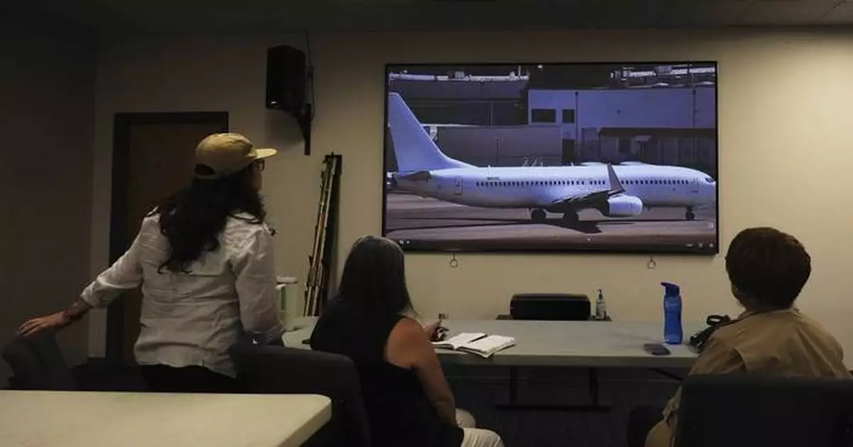 US deportation flights hit record highs as carriers try to hide the planes, advocates say