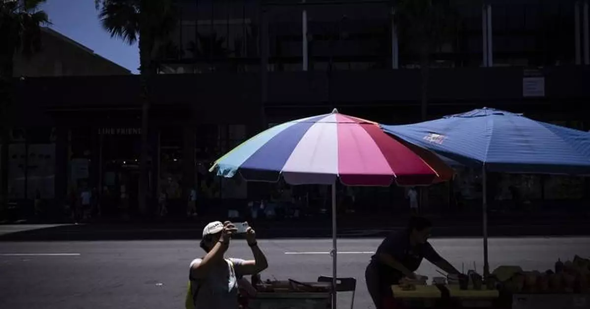 Dangerous heat descends on California and the Southwest, raising wildfire risk