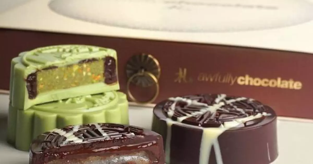 Gift Singapore's Original Chocolate Truffle Mooncakes &amp; Chocolate Brownie Mooncakes. Invented in Singapore, recognised everywhere