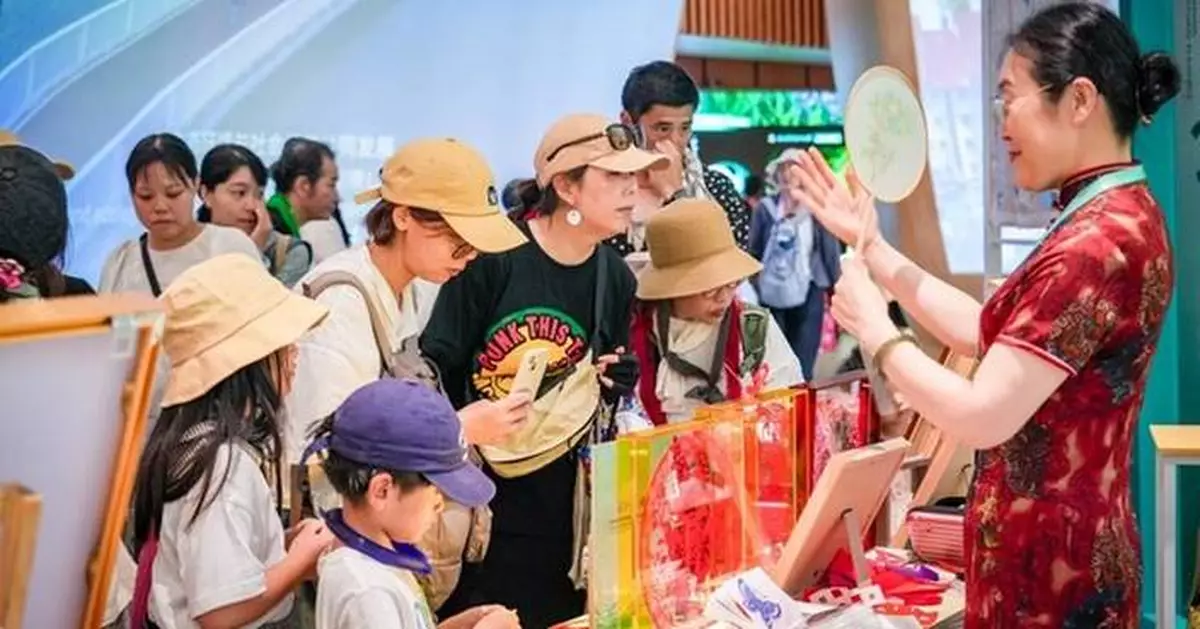 When Eastern Intangible Heritage Meets the World Stage: Liaoning's Craftsmanship Blossoms at Expo 2025 Osaka