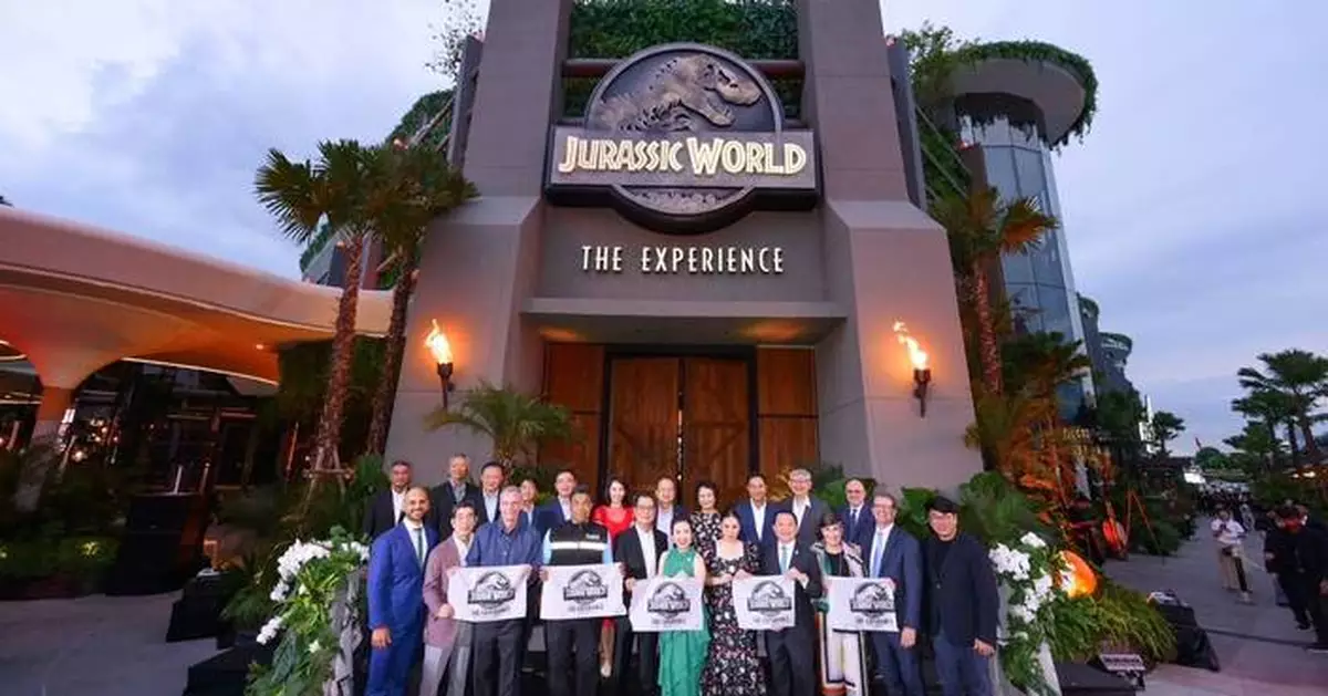 Jurassic World: The Experience, A New Immersive Walk-Through Experience Opens In Bangkok At Asiatique The Riverfront Destination