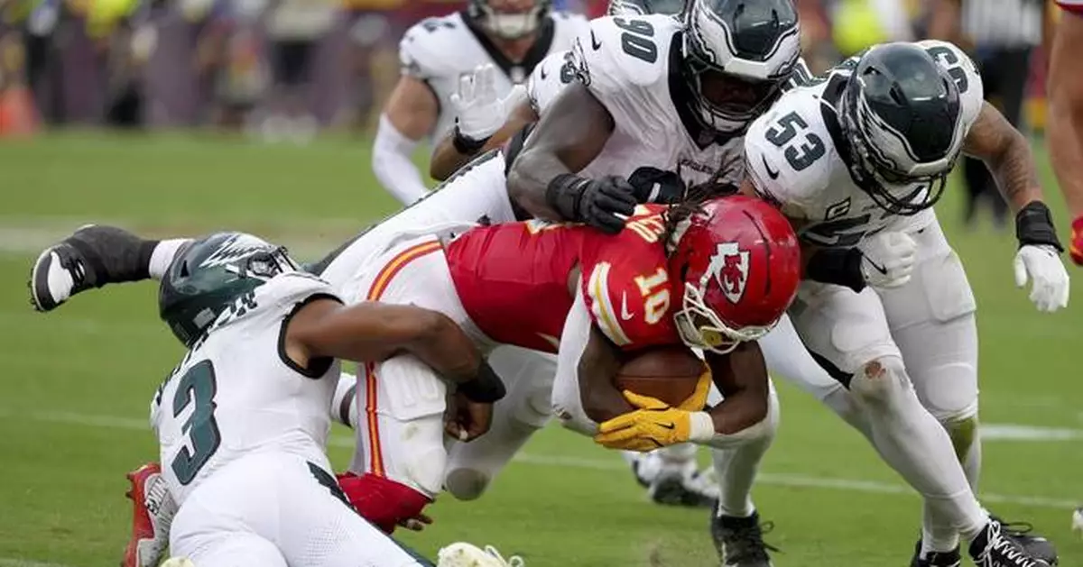 Eagles' defense shines in Super Bowl rematch as Philly beats the Chiefs 20-17 at Arrowhead Stadium