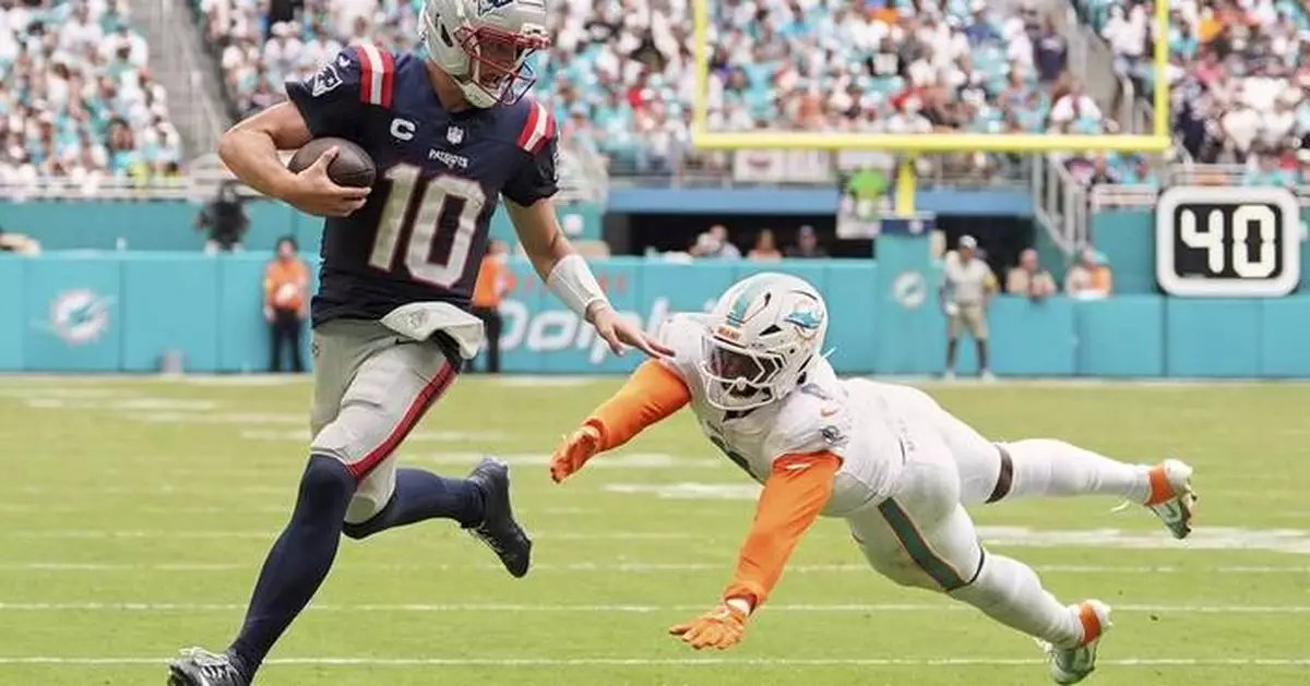 Maye accounts for 3 TDs and Patriots top Dolphins 33-27 for Vrabel's 1st win as New England coach