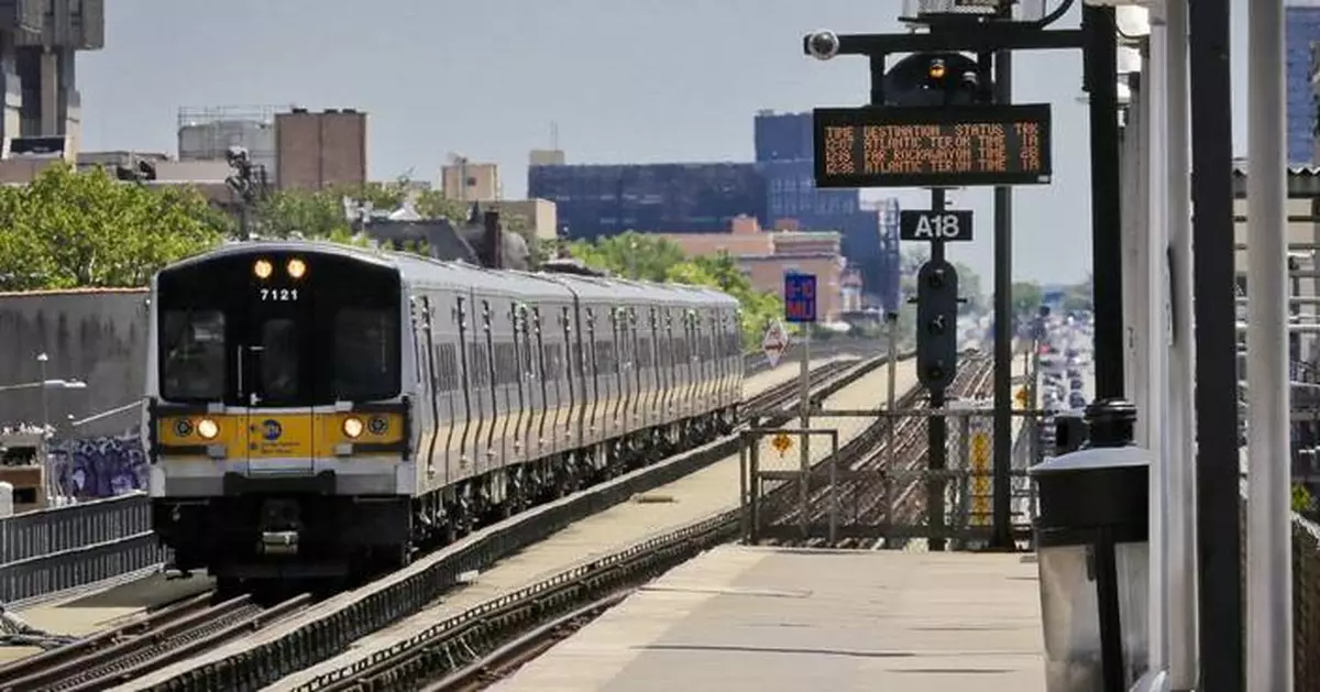New York's commuter rail system averts possible strike as unions ask Trump for help