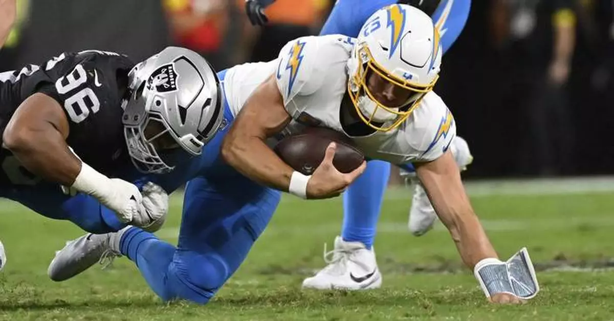 Jonah Laulu's rise: From seventh-round pick to Raiders defensive standout