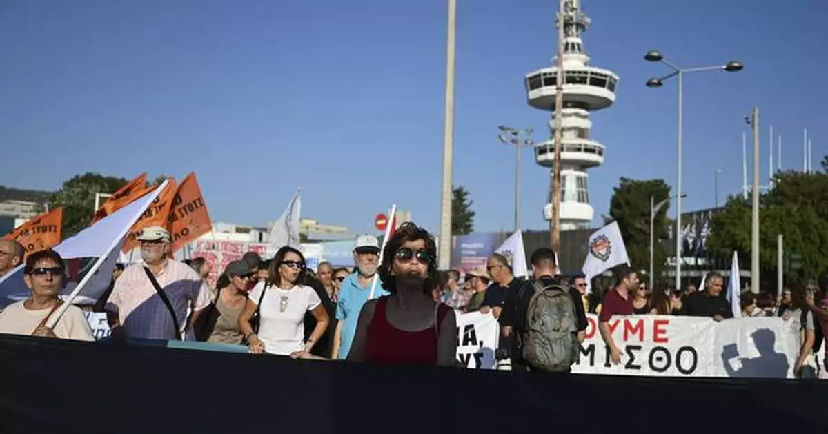 Greek prime minister unveils broad tax-cuts package in keynote policy speech