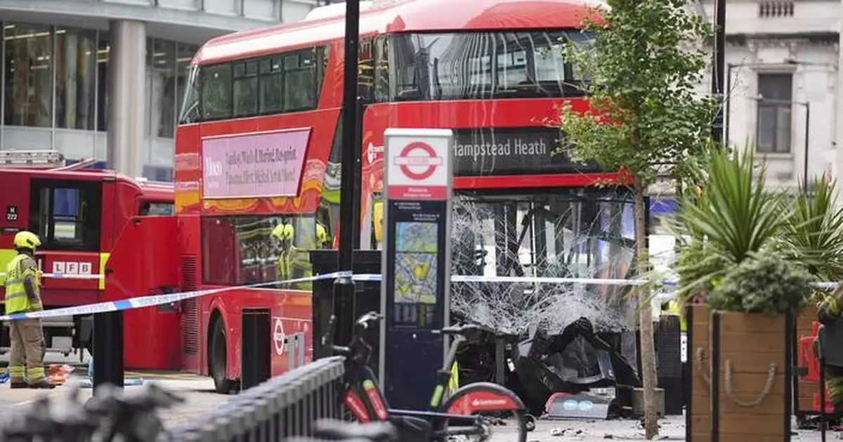 15 people hospitalized after double-decker bus crashes outside London's Victoria Station