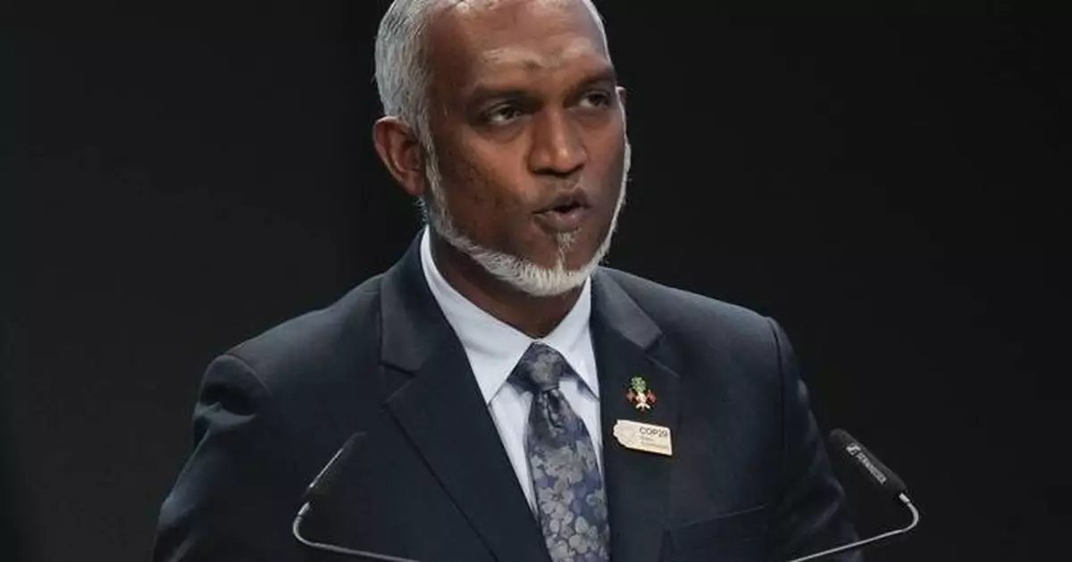 Maldives leader ratifies controversial law targeting journalists and media outlets