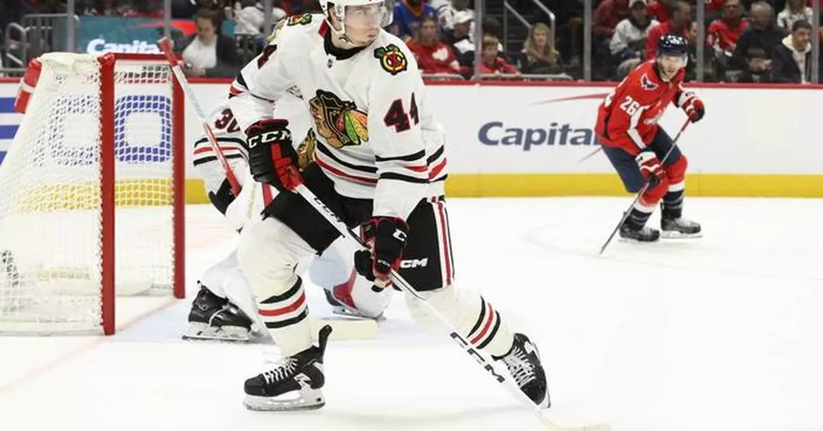 Chicago Blackhawks defenseman Wyatt Kaiser agrees to 2-year contract